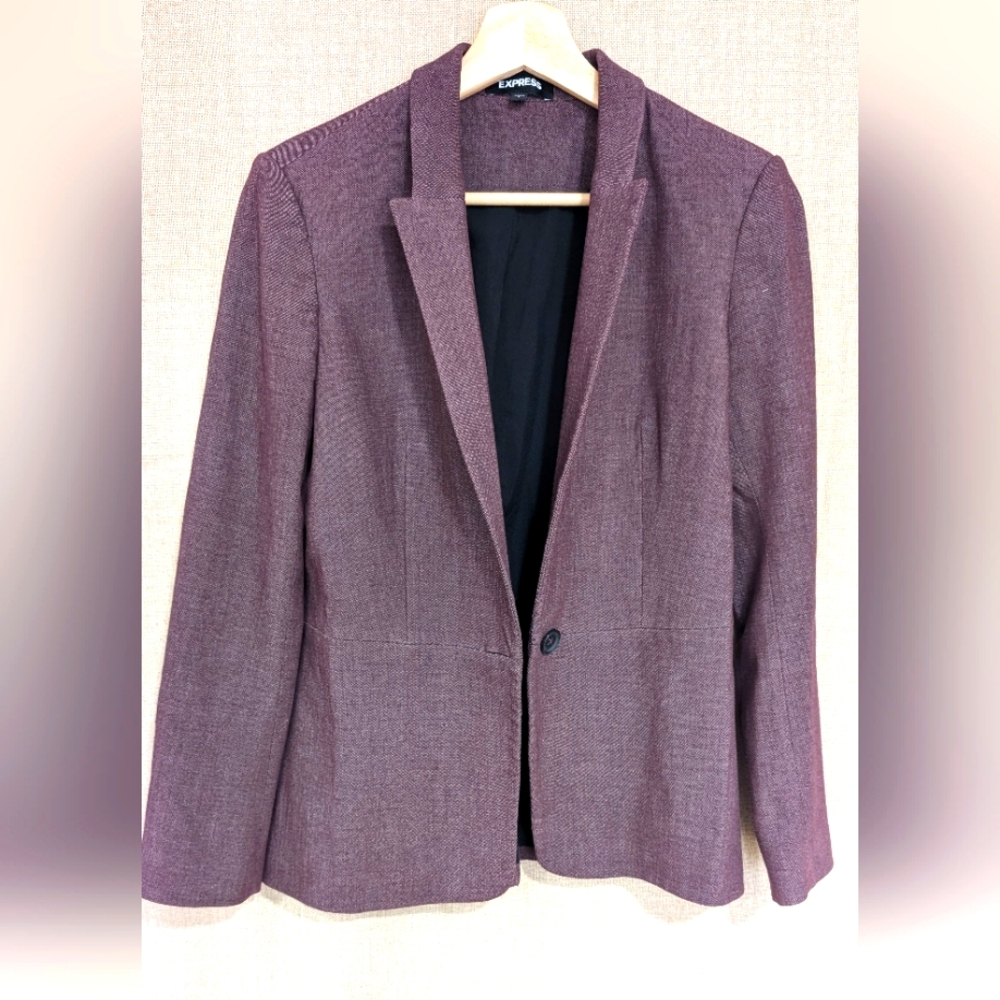 EXPRESS ONE BUTTON BLAZER IN CHERRY COLOR, SIZE 6